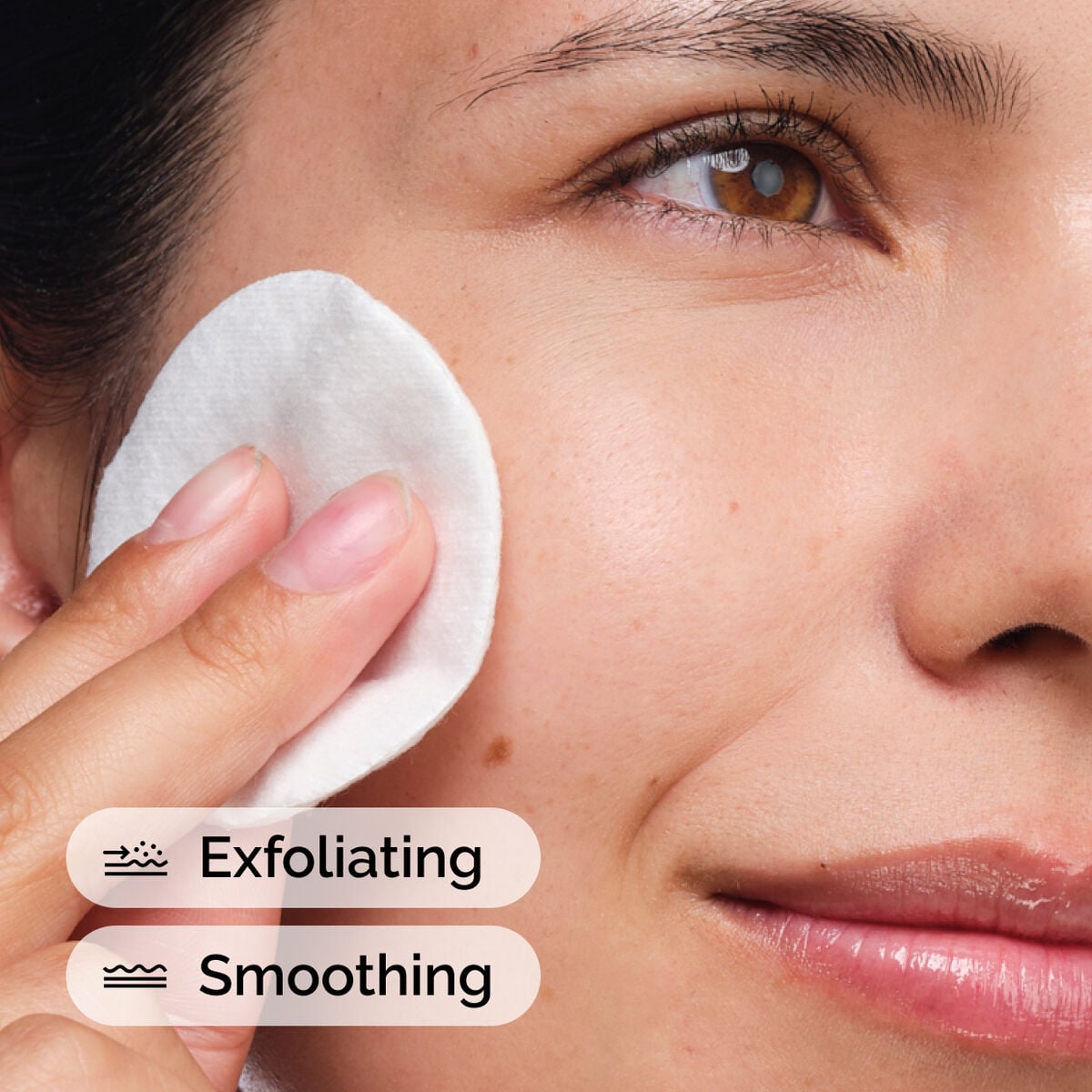 glycolic-acid-7-exfoliating-toner-u9 ord-glycolic-acid-exfoliating-toner-model-application-with-benefits.jpg